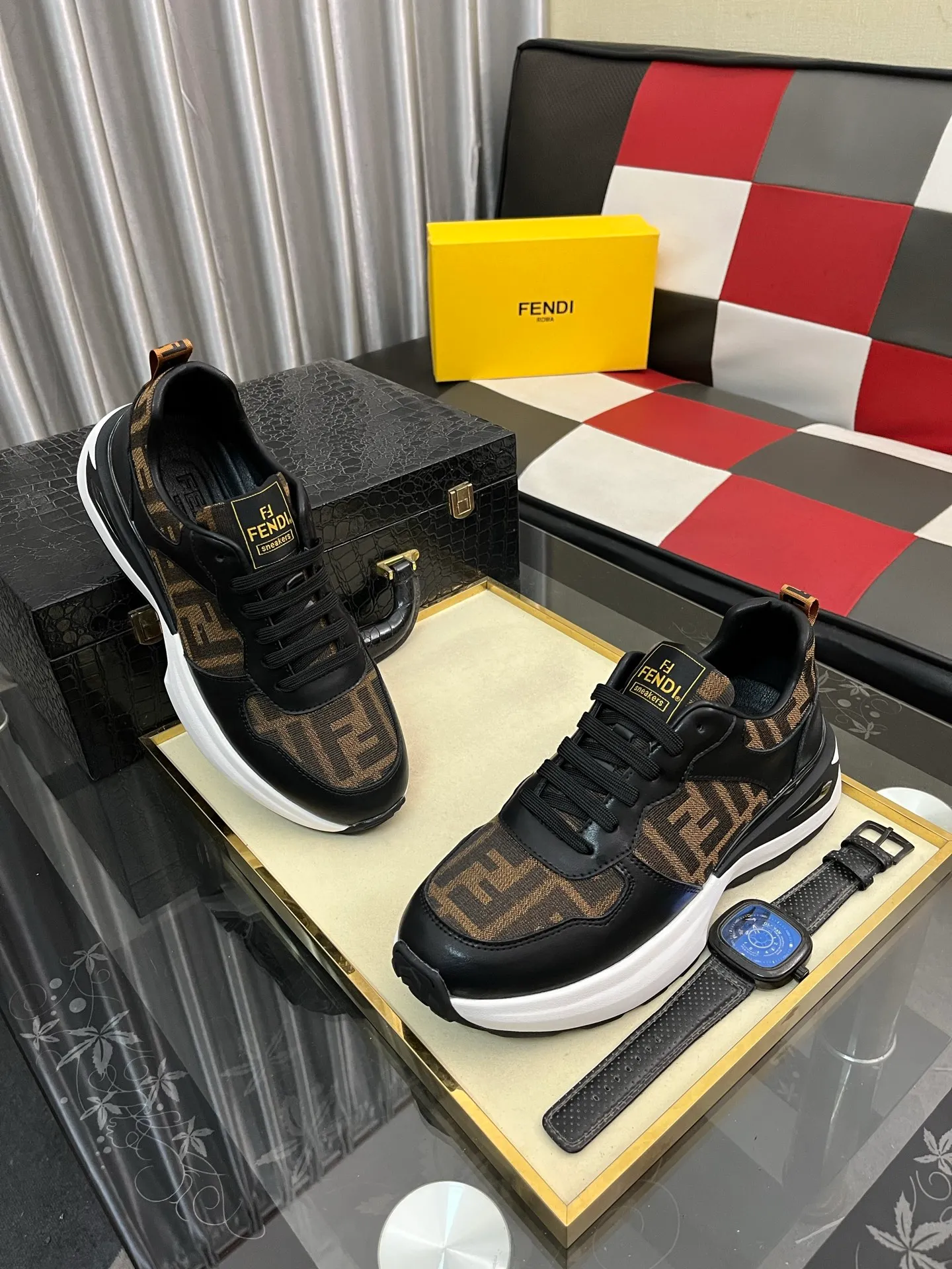 Men's shoes 💰438⌚️⌚️ 【FENDI】Original quality. ~ Unique modern style sneakers. 🏃A must-have casual shoe for trendy men😍😍 Original brand imported from Italy, imported original leather, sheep lining (refuses to discolor and grind feet) Sole: Original sole provided by the original factory, French lazy style design ⚠️Fit to the feet, original quality, super comfortable original sole. Code number: 38-442️⃣Colors available